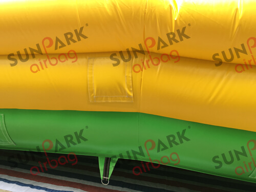 Dual Chamebr with Bumpers both Sides of Inflatable Skate Airbag