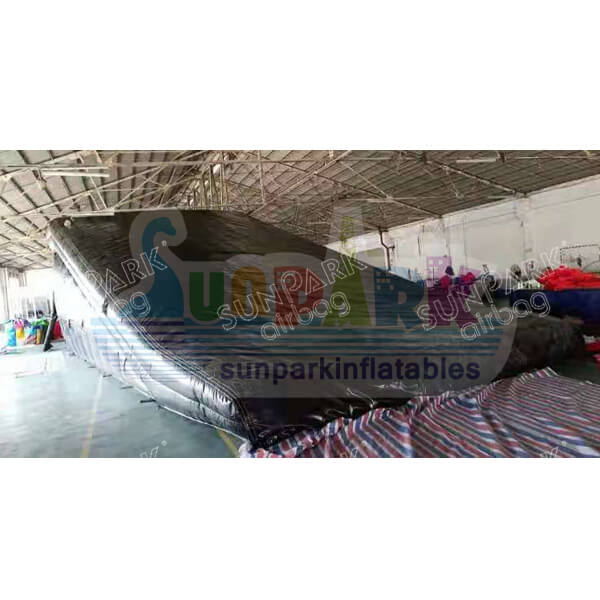 Inflatable FMX Air Landing