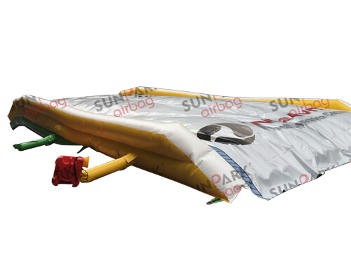 Seamless of Skate Airbag Landing